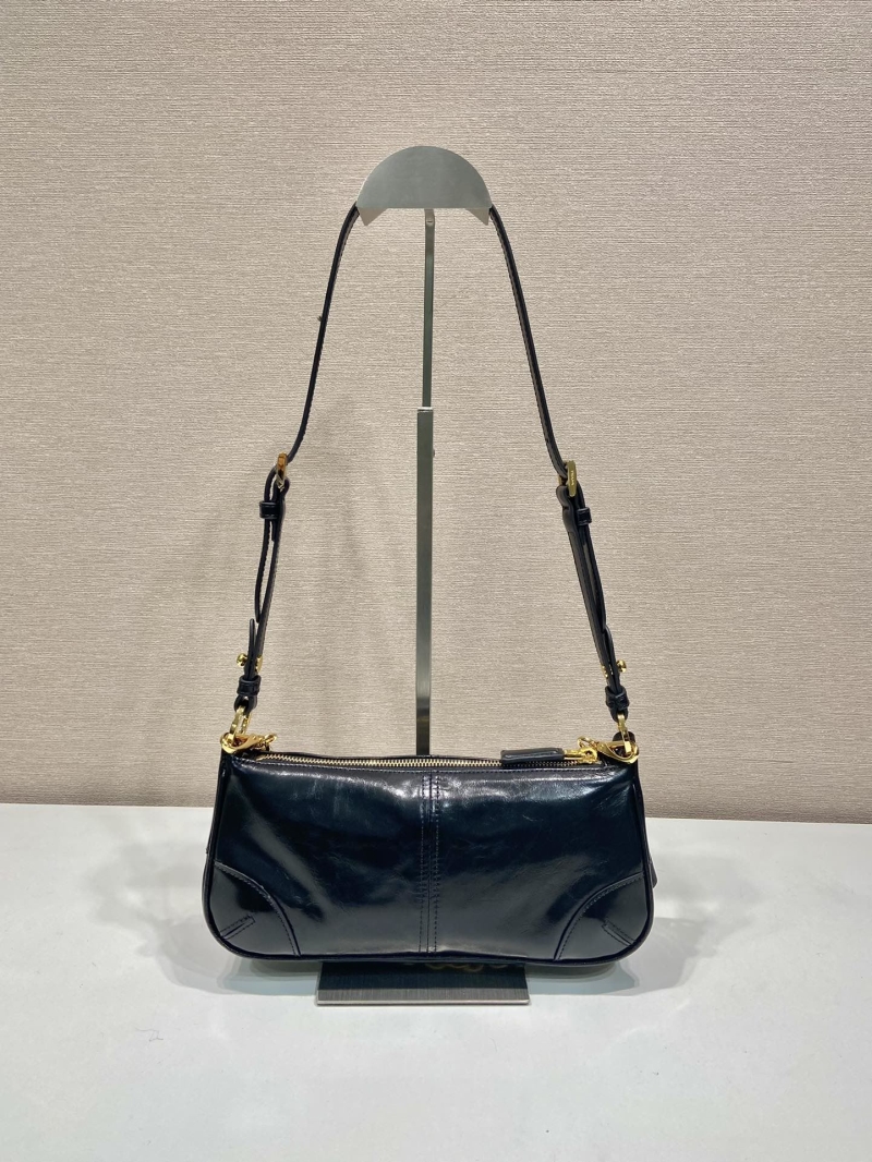 Pra*a hobo bags